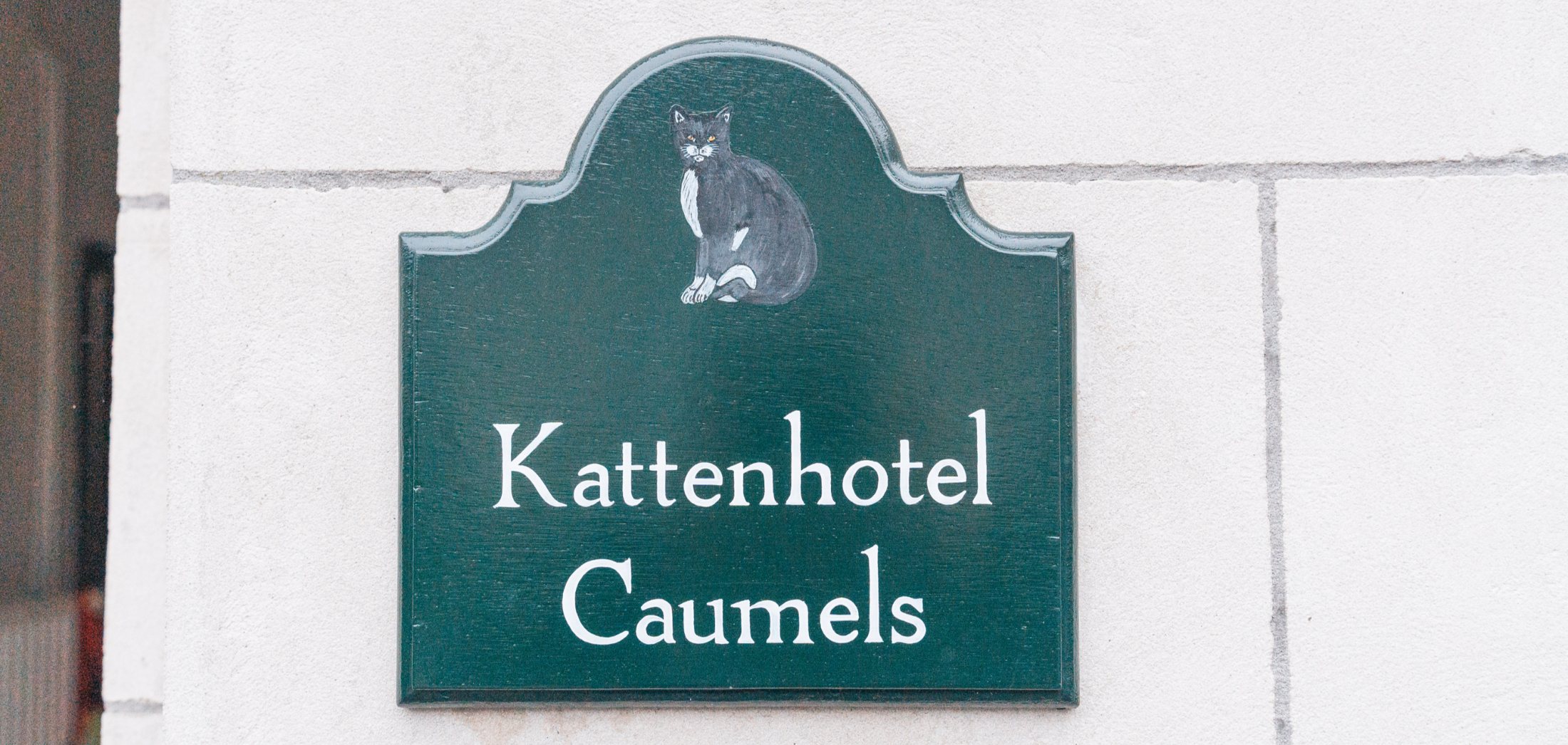 Naambord Kattenhotel Caumels
